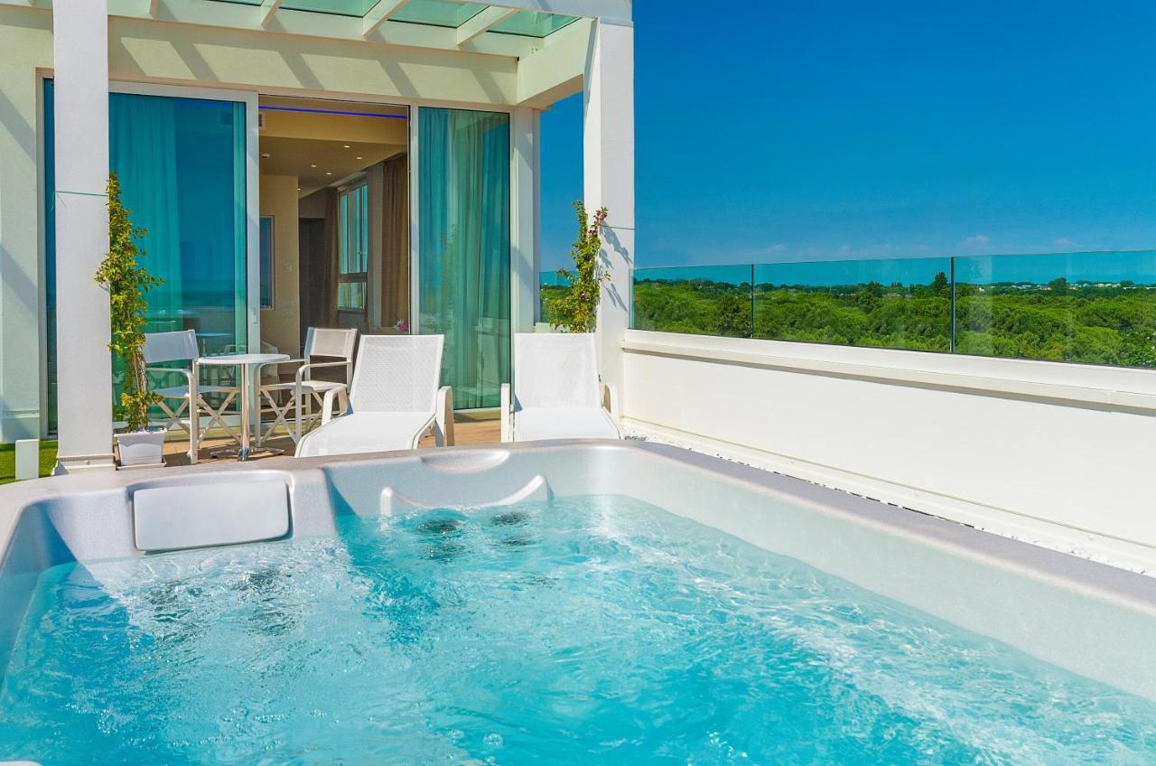 Hotel Montecarlo Bibione Exterior foto