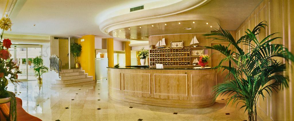 Hotel Montecarlo Bibione Exterior foto