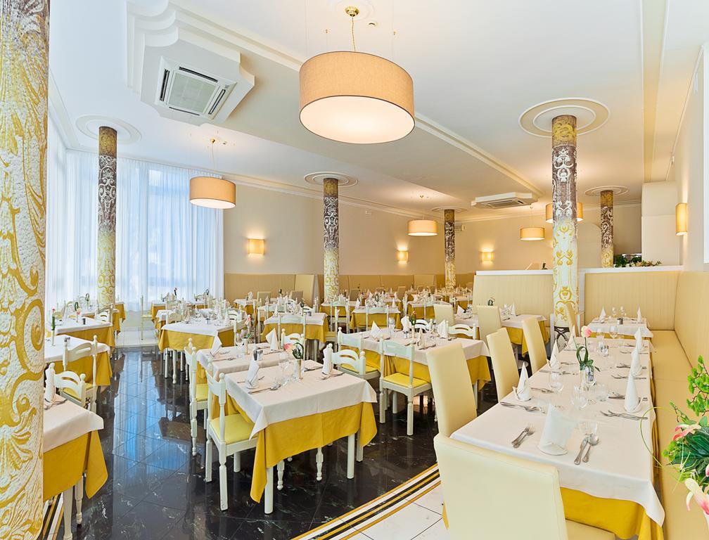 Hotel Montecarlo Bibione Exterior foto